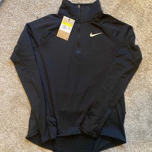 NWT Nike therma-fit 1/4 zip